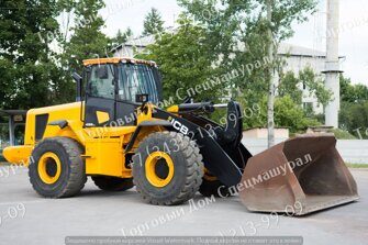 Стекло правое открывное 827-80319 для JCB 426zx 456zx